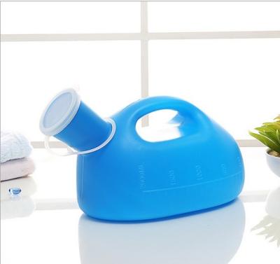 Portable male urinal with lid, Men's urinal,Re-Useable male urine bottle,disposable medical urinal 2000ml,Blue,