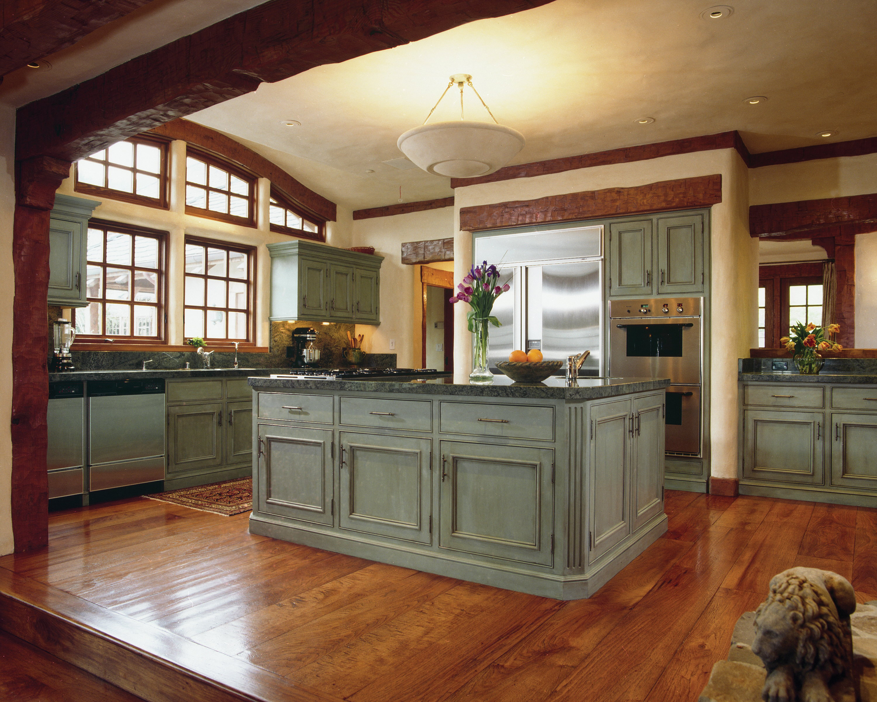 SS304 Kitchen Storage Cabinet Anti Deformation With Soft Close Hinges
