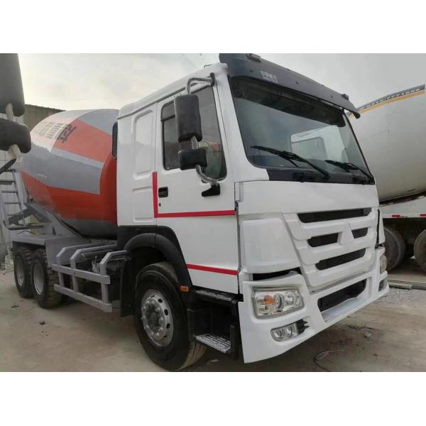 6×4 Sinotruck HOWO Микширующий танкер с размером 8500x2500x3600 мм