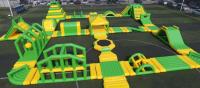 Parque Aquático Inflável Amarelo e Verde Gigante para Adultos