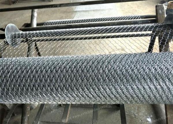flat surface 1.8m Hexagonal Chicken Wire Mesh For Cages