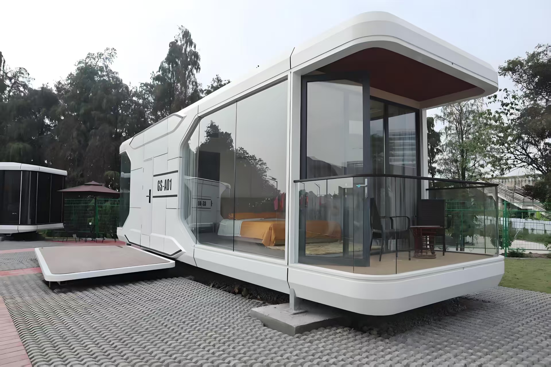 Modern Micro Luxury Stylish Glamping Capsule Intelligent Space System-Prefab Container House Modular Tiny House Design