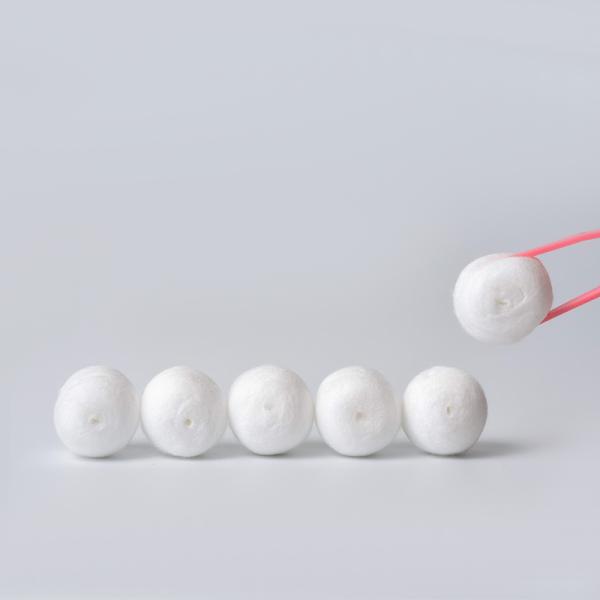 100% Cotton High Absorbent Medical Cotton Ball White Color BP and USP standard