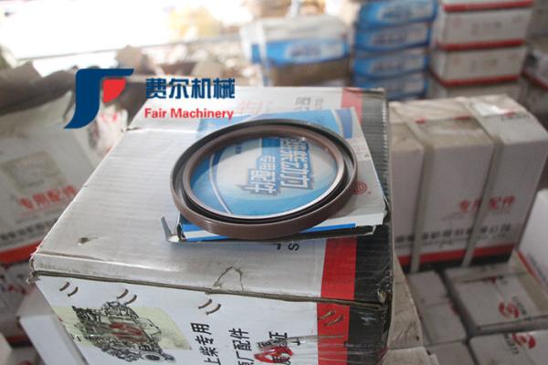 ZL50 Weichai Engine Spare Parts Front / Rear Crankshaft Oil Seal 61500010046 61500010047