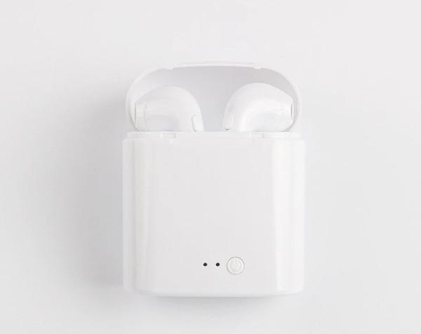 Sports Noise Cancelling 3D 4Hrs Truly Wireless Earbuds With Mic