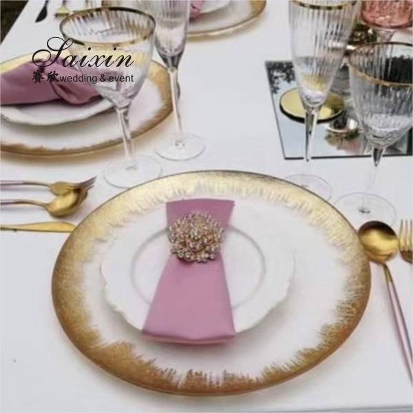 12 13 Limite de vidro preto transparente Placas de carregamento de vidro em massa Mesa de evento de casamento
