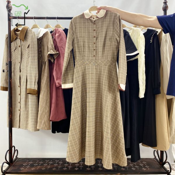 Fashionable Fit Second Hand Winter Dress Used Women's Clothes High Waisted Design