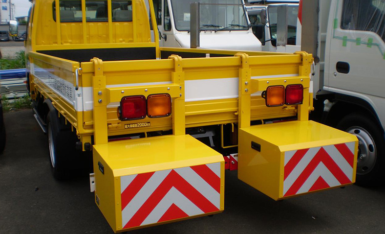 Traffic Yellow Crash Proof Truck Mounted Attenuator