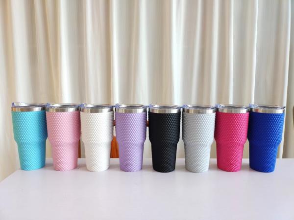 Stylish Stainless Steel Tumblers Multi-Color Options With Diamond-Textured Sleeve Stainless Steel Lid