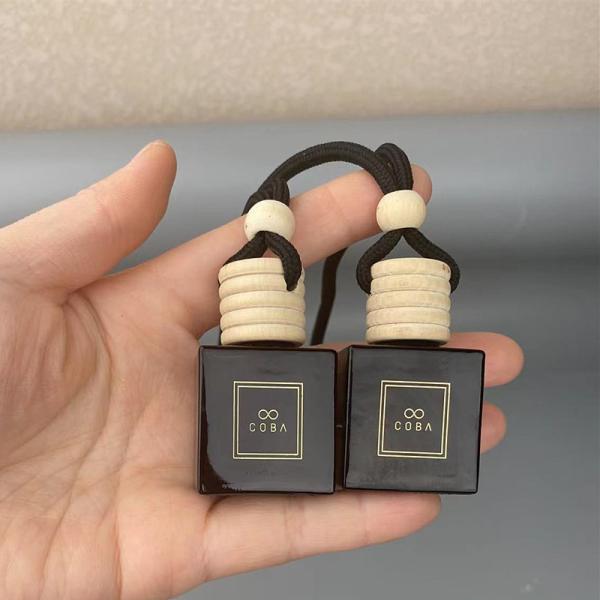 8ml Black Glass Car Perfume Bottle with Wooden Lid