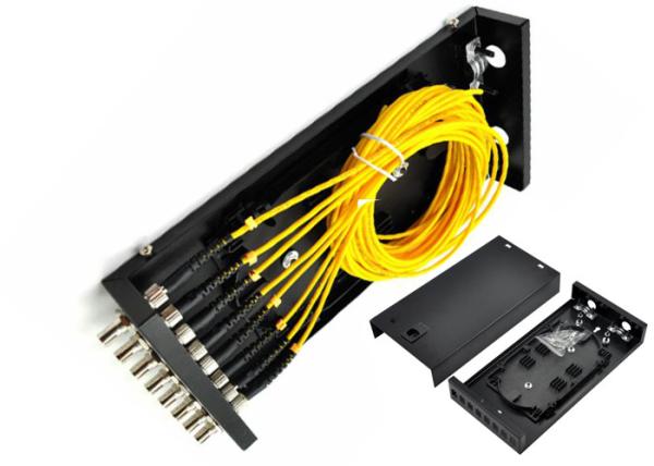 La boîte optique gauche d'arrêt de la fibre 8 inclut le type boîte d'ABS de distribution de diviseur de fibre