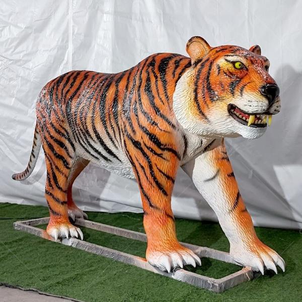 Simulación de Parque de Atracciones Tigre Animatrónico Realista 2m Largo Colores personalizados