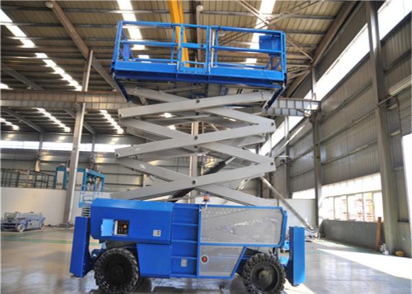 Smooth Deceleration Industrial Lift Tables Multiple Disc Brakes Indoor Outdoor Applied