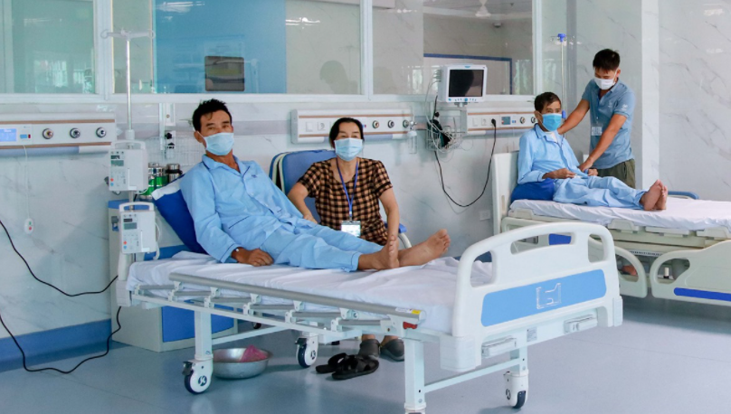 Блок 1.3m 1.4m медицинской кровати газа CTR-001 главный для ICU/палаты