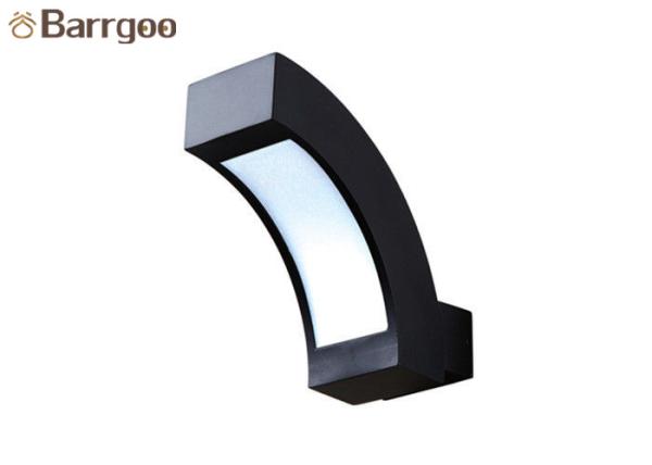 Decorative Vertical 10W Waterproof LED Outdoor Wall Lights For Garden Using