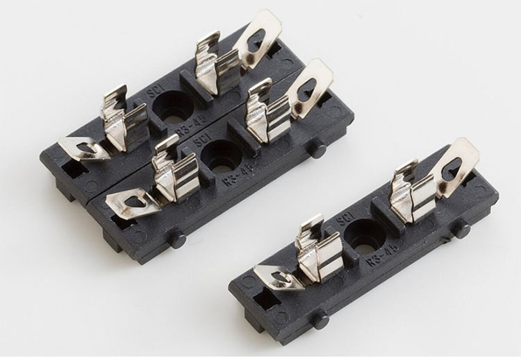 патрон предохранителя 125V PBT держателя PCB 6x30 6X32 15A огнезамедлительный