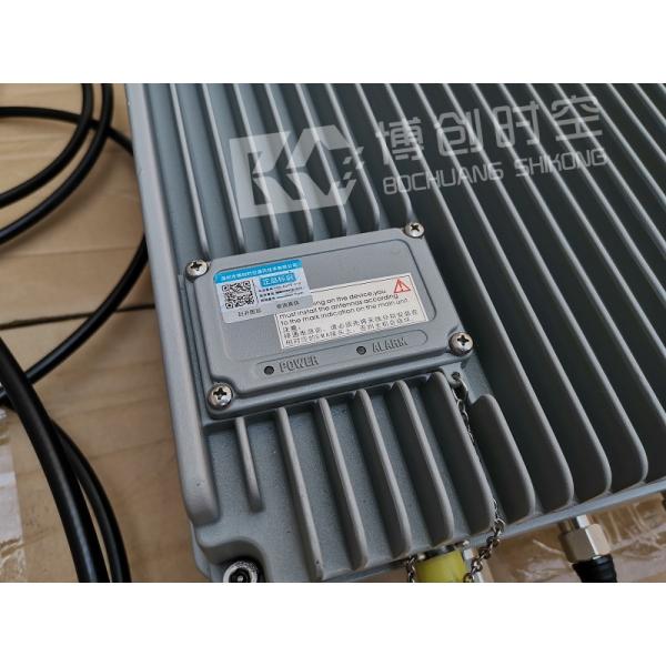 Fixed UAV jammer 1500m one-key drive aerial photography aircraft 1.5g / 2.4g / 5.8g three-segment frequency UAV jammer