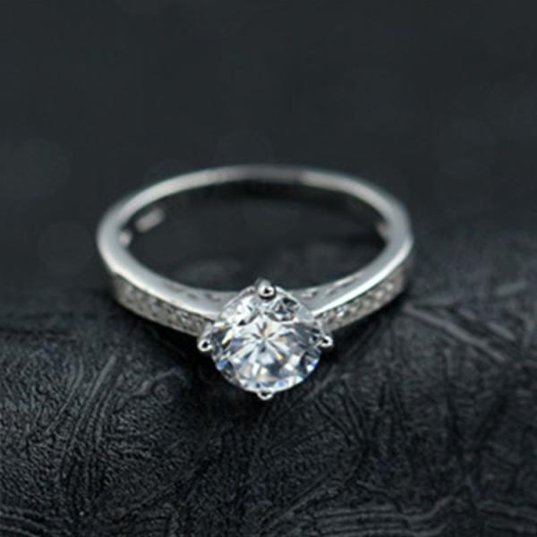 Women Fine Sterling Silver with  Hearts  Arrows CZ Diamonds Wedding Ring(RE662)