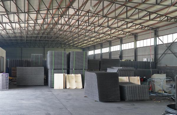 Square Hole Welded Mesh Gabion Basket for Hot Dip Galvanized DIY Stone Cage Wall
