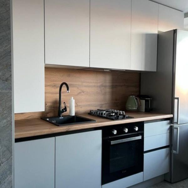 Модульные деревянные шкафы для кухни для квартир Все в одном шкафы Кухонная мебель Производитель