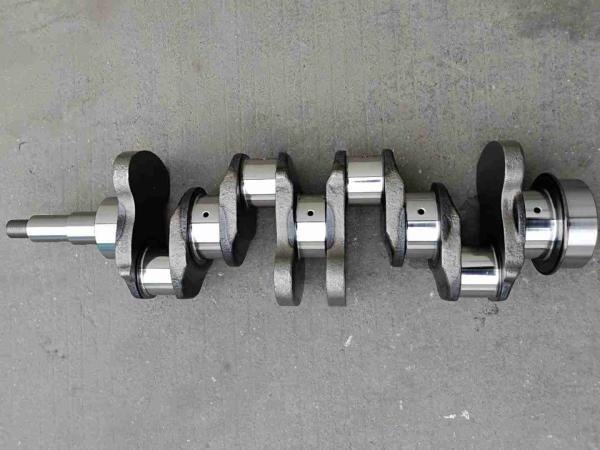 23100-41000 Engine Crankshaft Mitsubishi Model 4d31 Material Cast