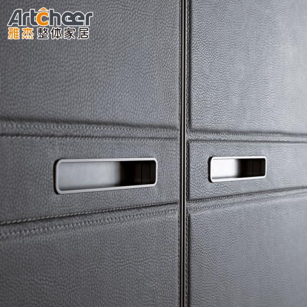 Сдвижная дверь средневековья спальня прогулка в шкафу с панельным деревянным стилем