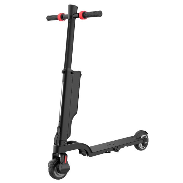 Stable Folding Electric Skateboard Scooter 5.5 Inch 6Ah Detachable Battery