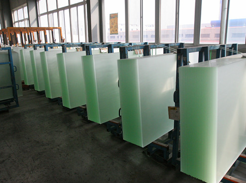 Стекло фотоэлектрическое с высокой солнечной проницаемостью для строительства шторной стены/фотоэлектрической крыши