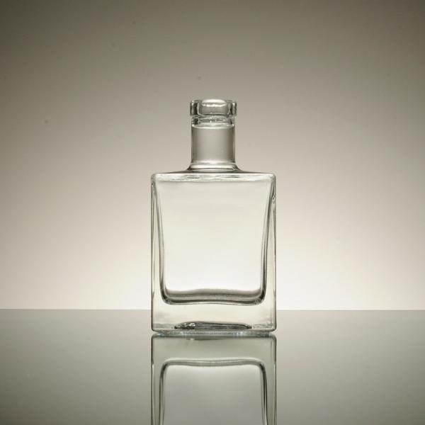 Frost Surface Handling French Square Glass Bottle with 700ml 500ml / 250ml Capacity