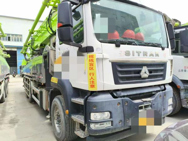 Camion pompe à béton d'occasion Zoomlion 2020 ZLJ5351THBKE 50m sur châssis Sitrak pour travaux de construction lourds