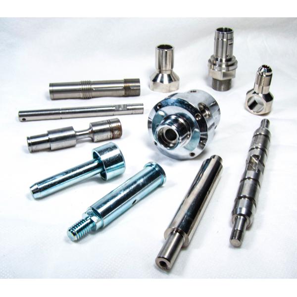 Филируя части CNC подвергая сверлить механической обработке, смотря на части тит