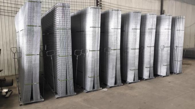 Electro Galvanized Welded Wire Mesh with Low-Carbon Iron Wire and Customizable Sizes for Various Applications