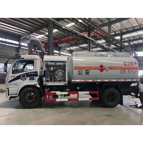Dongfeng 8000L Jet Fuel Truck for Airport Refueling