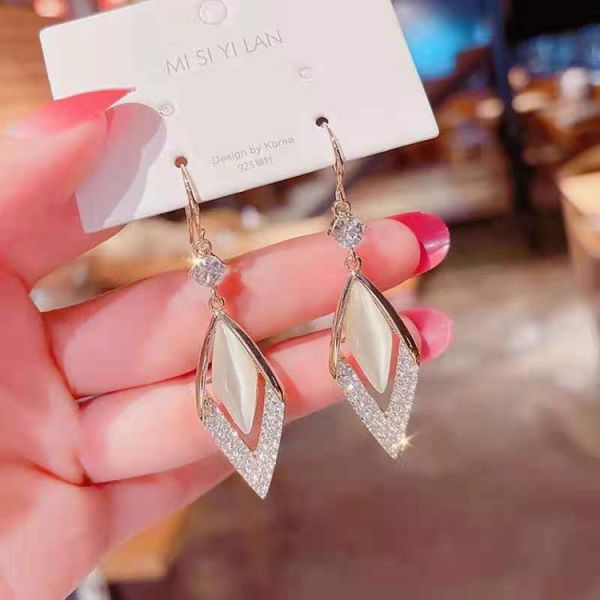 European and American Luxury New Diamond-Shaped Elegant Opal Earrings