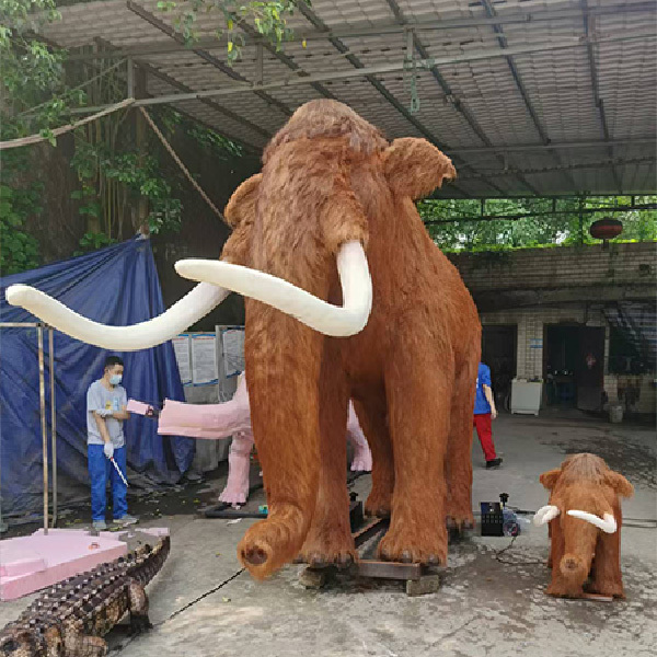 3 Years And Above Animal Animatronics 2m Length Realistic Moving Figures Suitable For Theme Parks Museums And Exhibitions