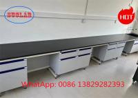 Fabricante de bancas de laboratório de laminados resistentes a produtos químicos com um design em C-frame e um serviço excepcional ao cliente