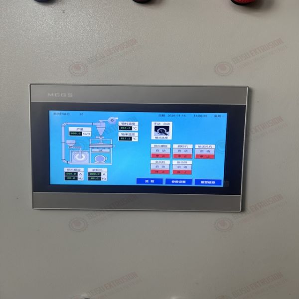 Plastic water tank rotational molding casting lining PE shredding grinder pulverizing milling machine