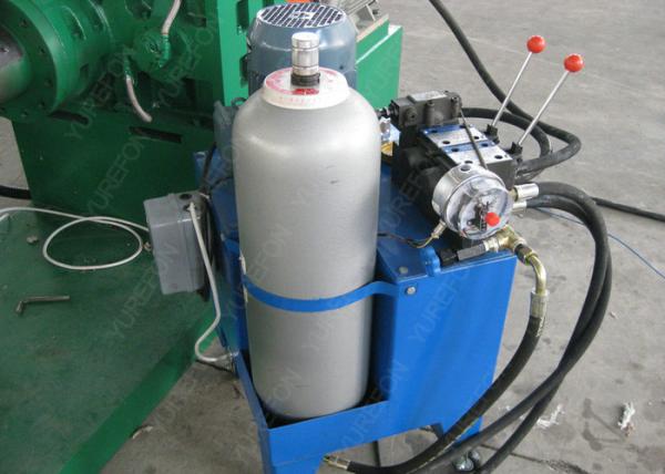 with non-stop filter screen changer, Used PP PE plastic bottle flakes/scraps pelletizing recycling machine