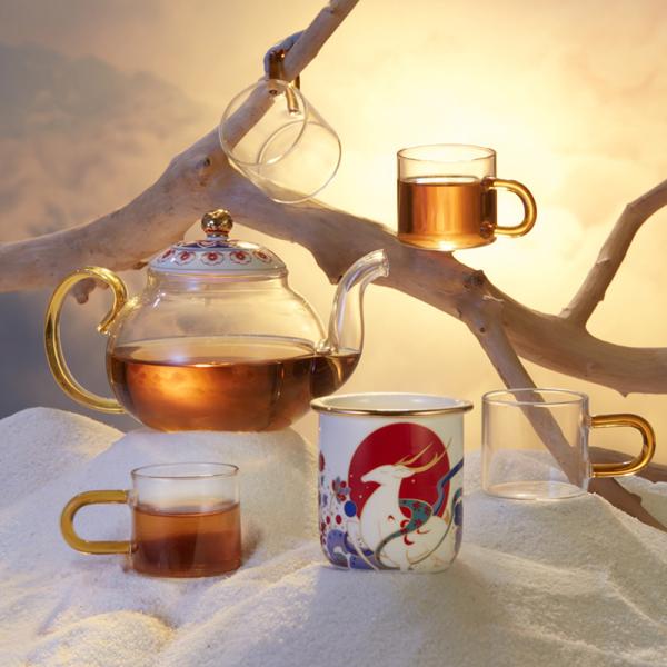 Ready To Ship In Stock Customized Glassware Teapot Set With Ceramic Inner Container One Teapot And Four Cups
