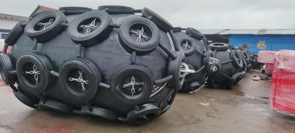 Yokohama Type Pneumatic Rubber Fender Boat Marine Rubber Fender