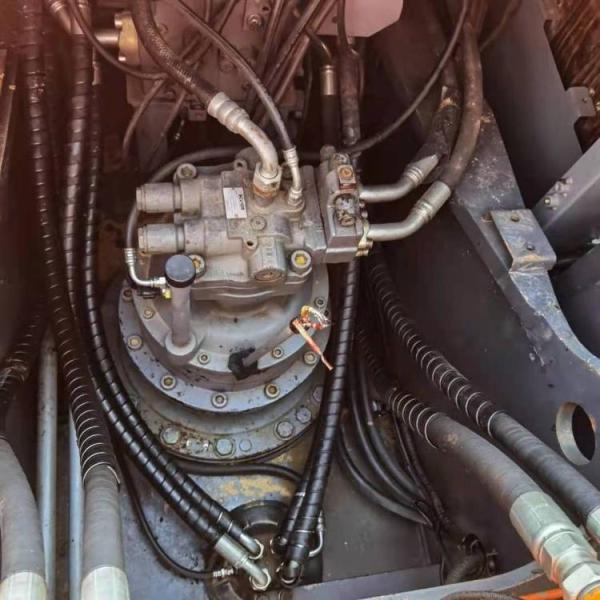 Good Price Excavator Used Crawler Excavator Secondhand Hitachi ZX270 Large Excavator