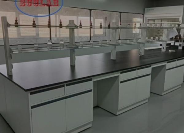 Advanced Technology Chemical Analysis Workbench for Hospital Applications