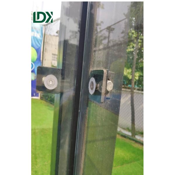 Storm Resistant Kinds Of Roof Electric Integrated Split Ceilings For Padel Court