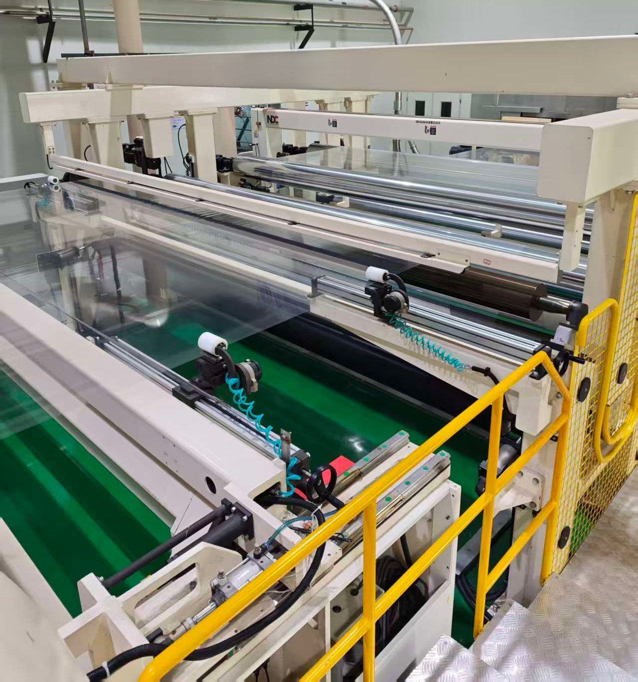 High Clarity PETG Shrink Film with Food Grade Safety and Custom Thickness Options