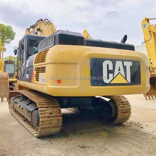 Excavateur CAT330B d'occasion de 208 kW avec une puissance élevée et une conception en acier doux