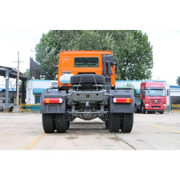 Versatile SINOTRUCK HOWO-7 4*2 6*4 Diesel Traction Truck for Special Truck Applications
