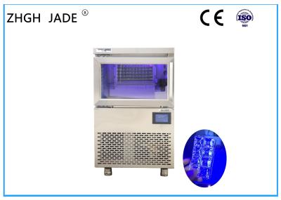 Máquina do fabricante de gelo refrigerar de água com luz azul do diodo emissor de luz para a padaria
