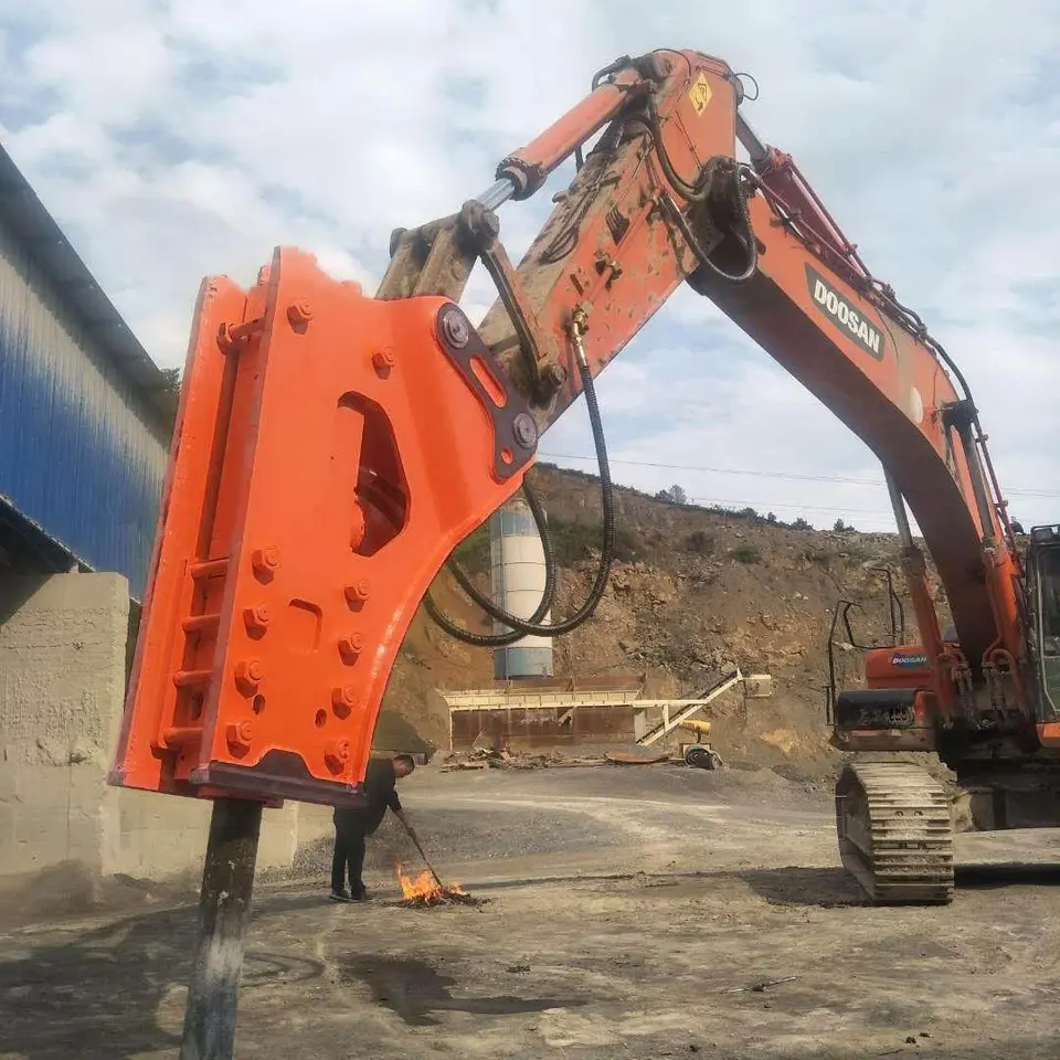 SU+105 SU+125 Hydraulic Breaker Spare Parts Chisel SU+145 SU+155 SU+165 Hammer Tool SU+55 SU+85
