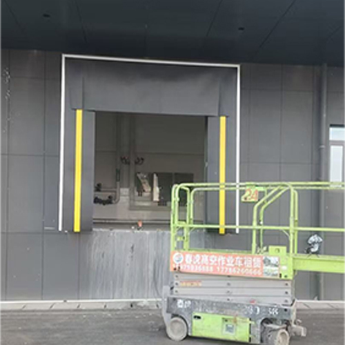 Anti Crush Loading Dock Shelter For Retail / E-Commerce Fulfillment Centers