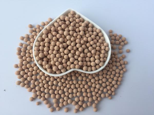 Secagem industrial 13X Dessecante de peneira molecular para 80°C com área de superfície aumentada ≥ 900m2/G